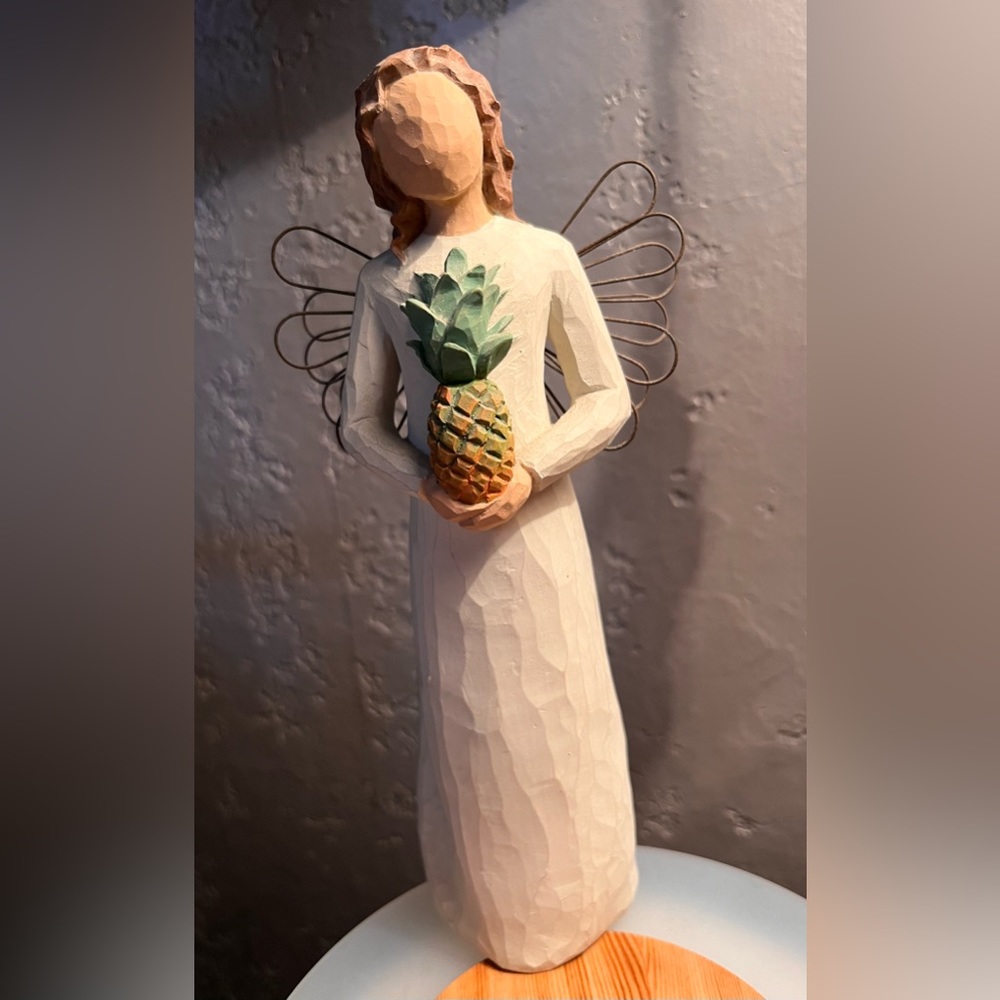 WILLOW tree "Welcoming Angel" figurine